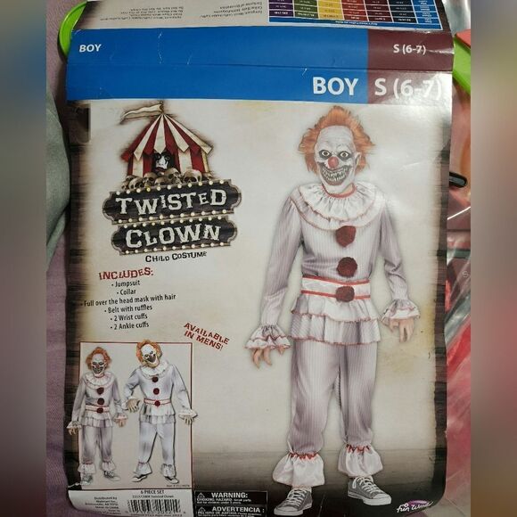 NWT Boy's Halloween Costume "IT" Clown Pennywise, Size S 6/7 - Picture 2 of 10